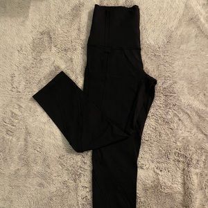 Lululemon HR Keyhole Wunder Under Crop